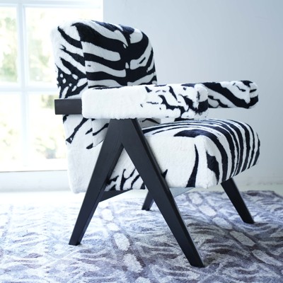 Cow Print Accent Chair  Tufted - Commercial Fabric Printing 评论和价格